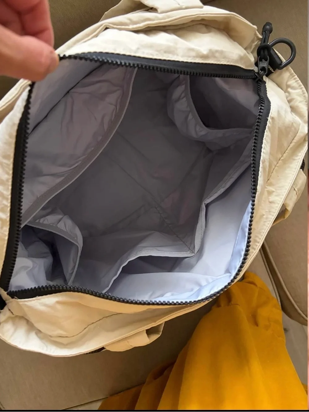 bags mart spacious cream